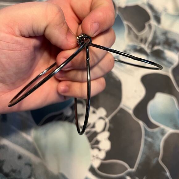 Paparazzi 3 black bangle bracelet with gem clasp - Picture 2 of 4